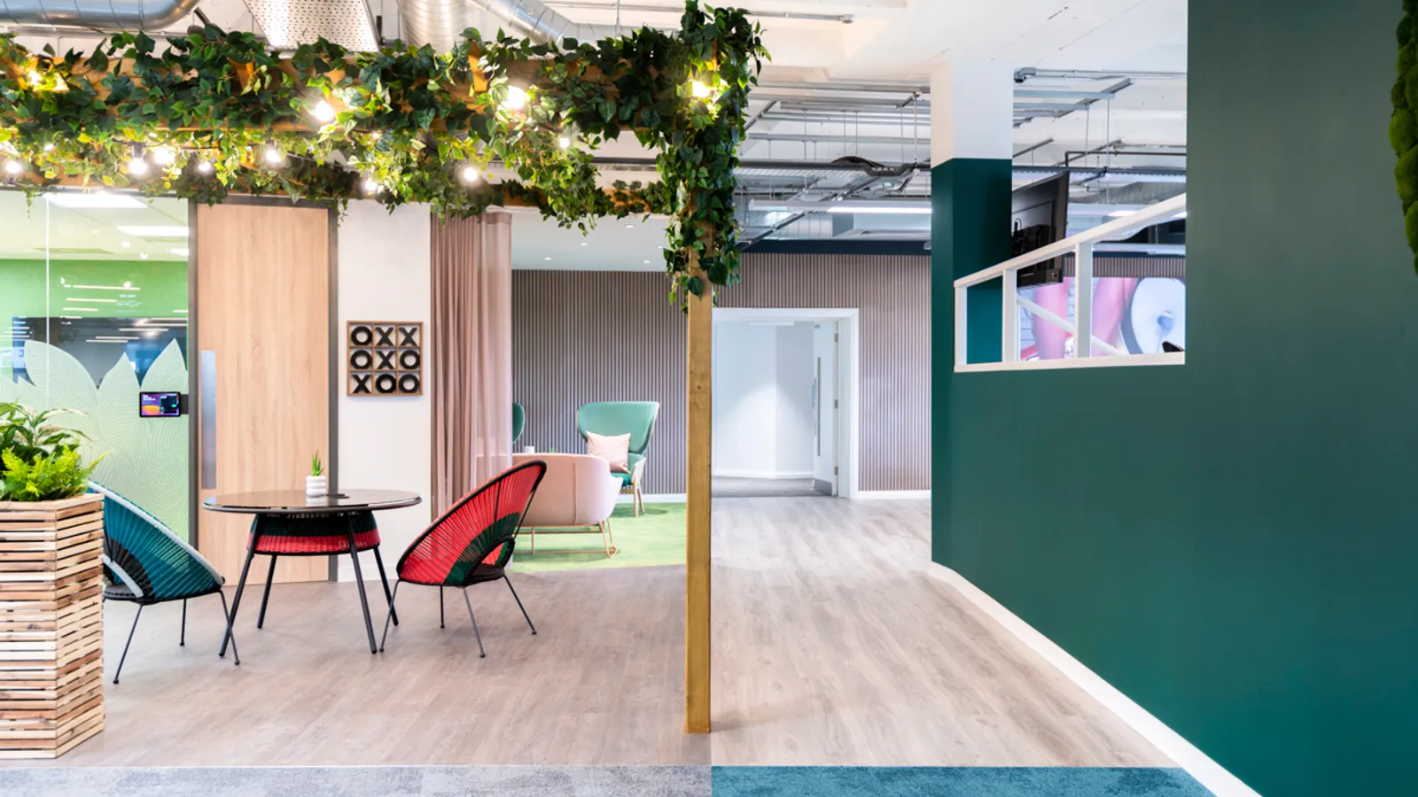 Area Away Resorts OFFICE CURATOR SMALL 4