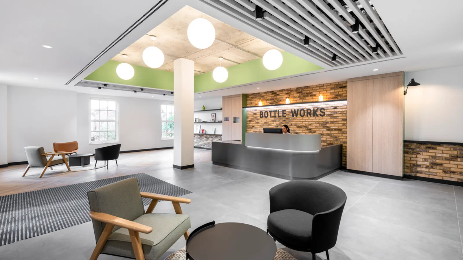 Area Bottleworks Office Cuarator SMALL 17