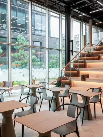 Area Deloitte Manchester Office Cuarator SMALL 23