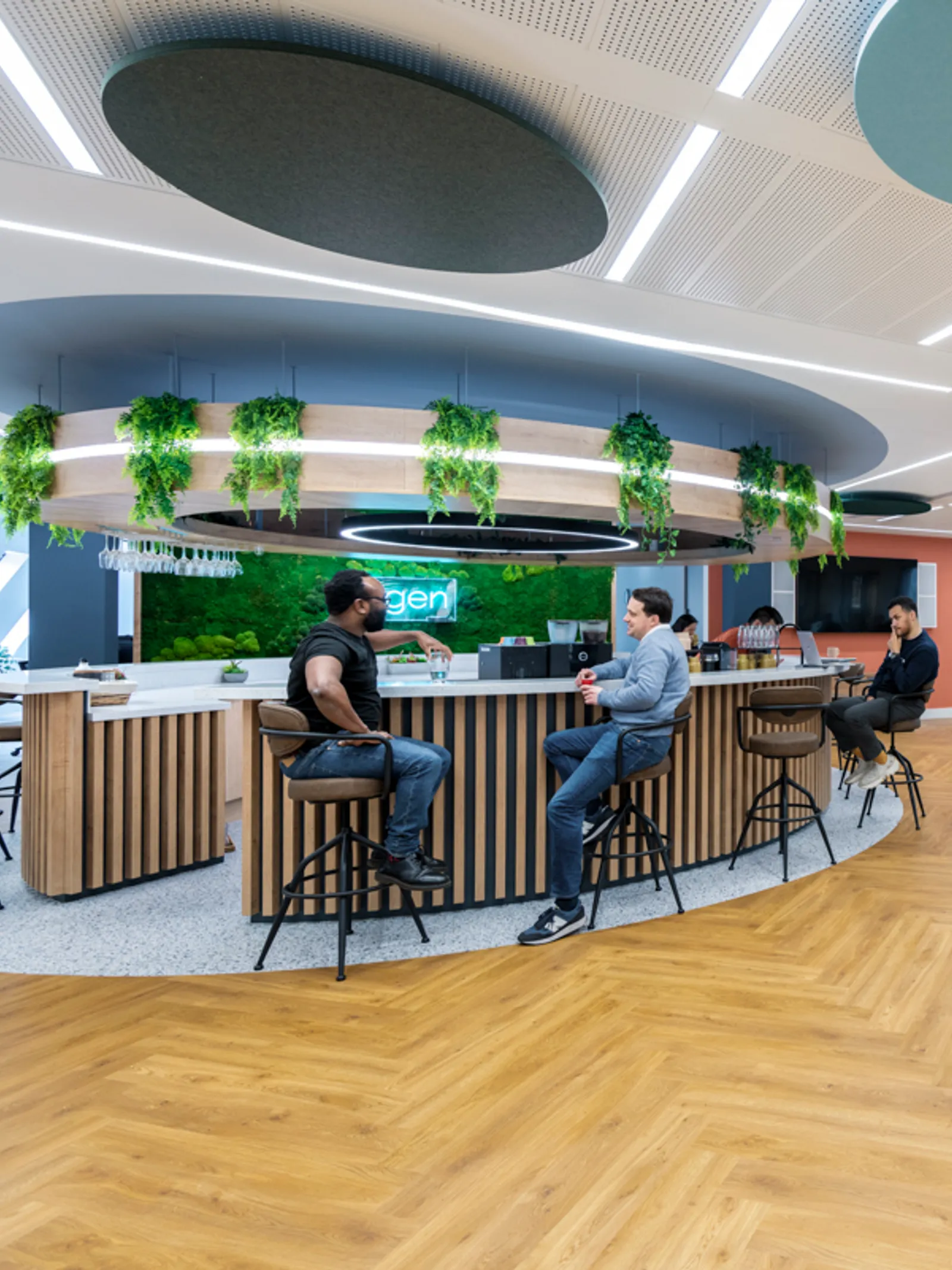 Area Eigen Tech 2 Office Curator SMALL 12