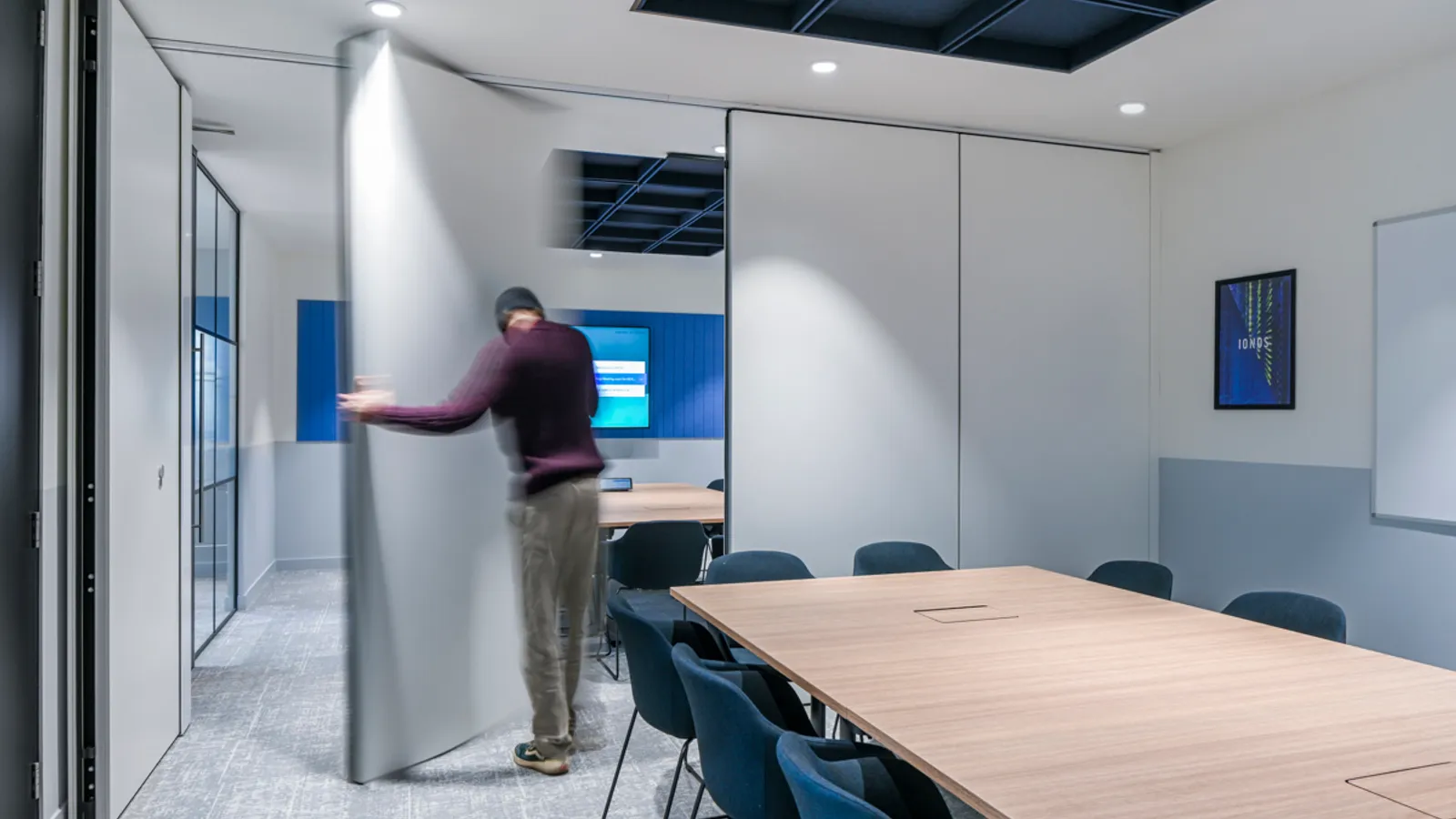 Area Fasthost Office Curator SMALL 11