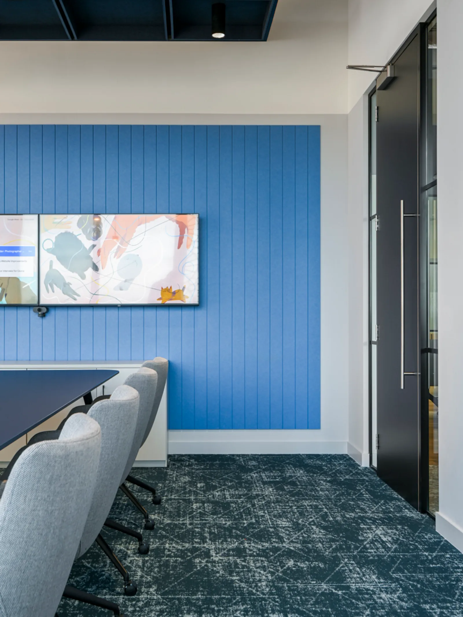 Area Fasthost Office Curator SMALL 17