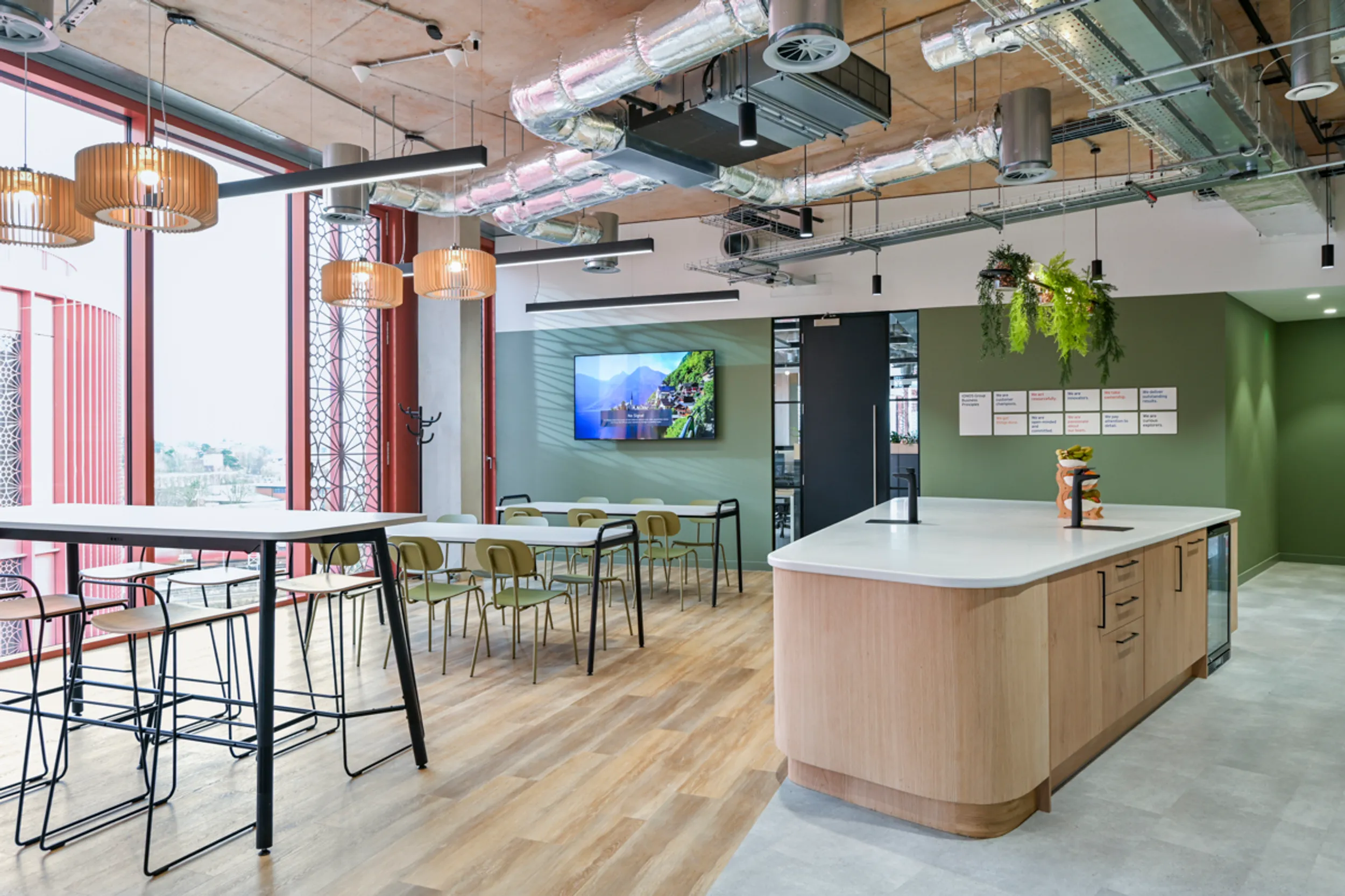 Area Fasthost Office Curator SMALL 5