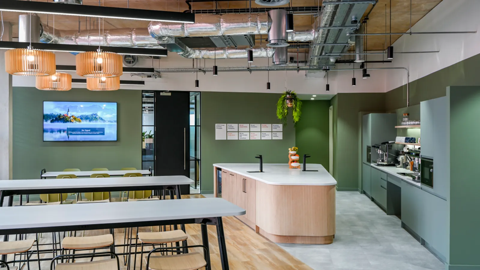 Area Fasthost Office Curator SMALL 9