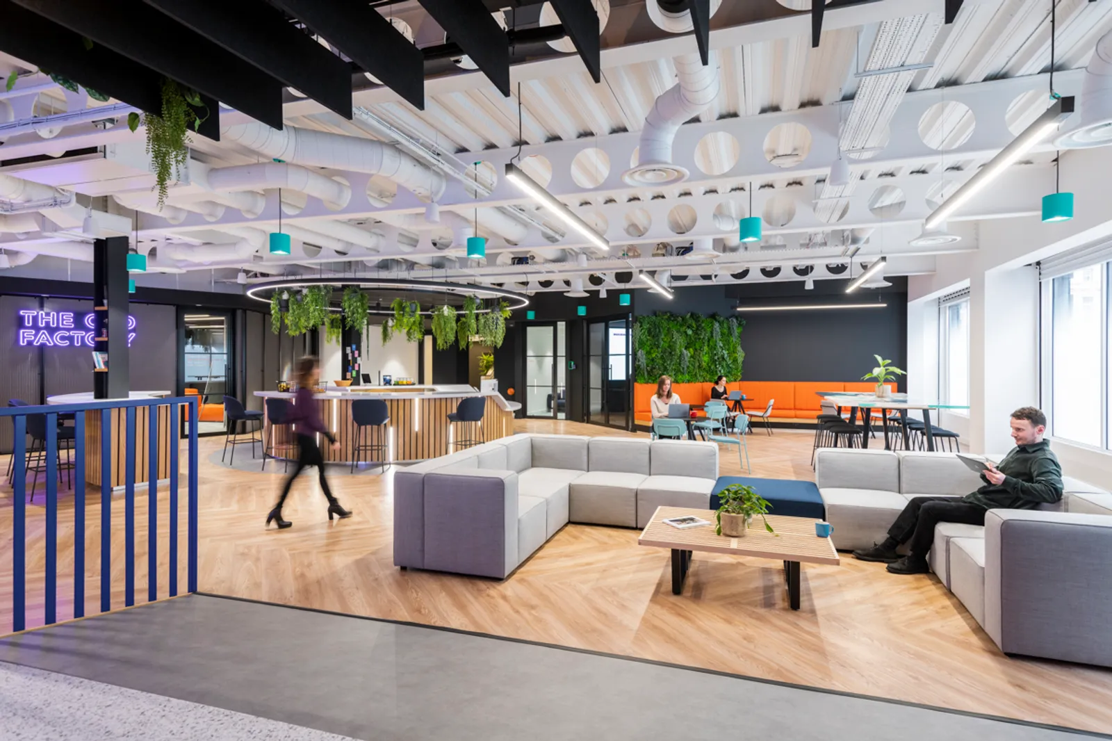 Area i Tech Media 2nd Edit Office Curator SMALL 4