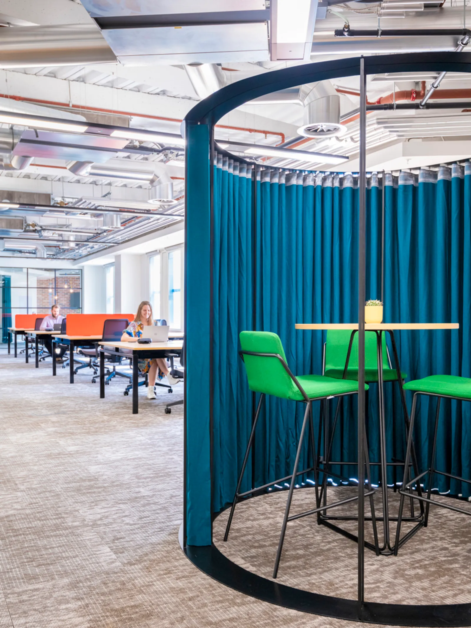 Area Landid OFFICE CURATOR SMALL 11