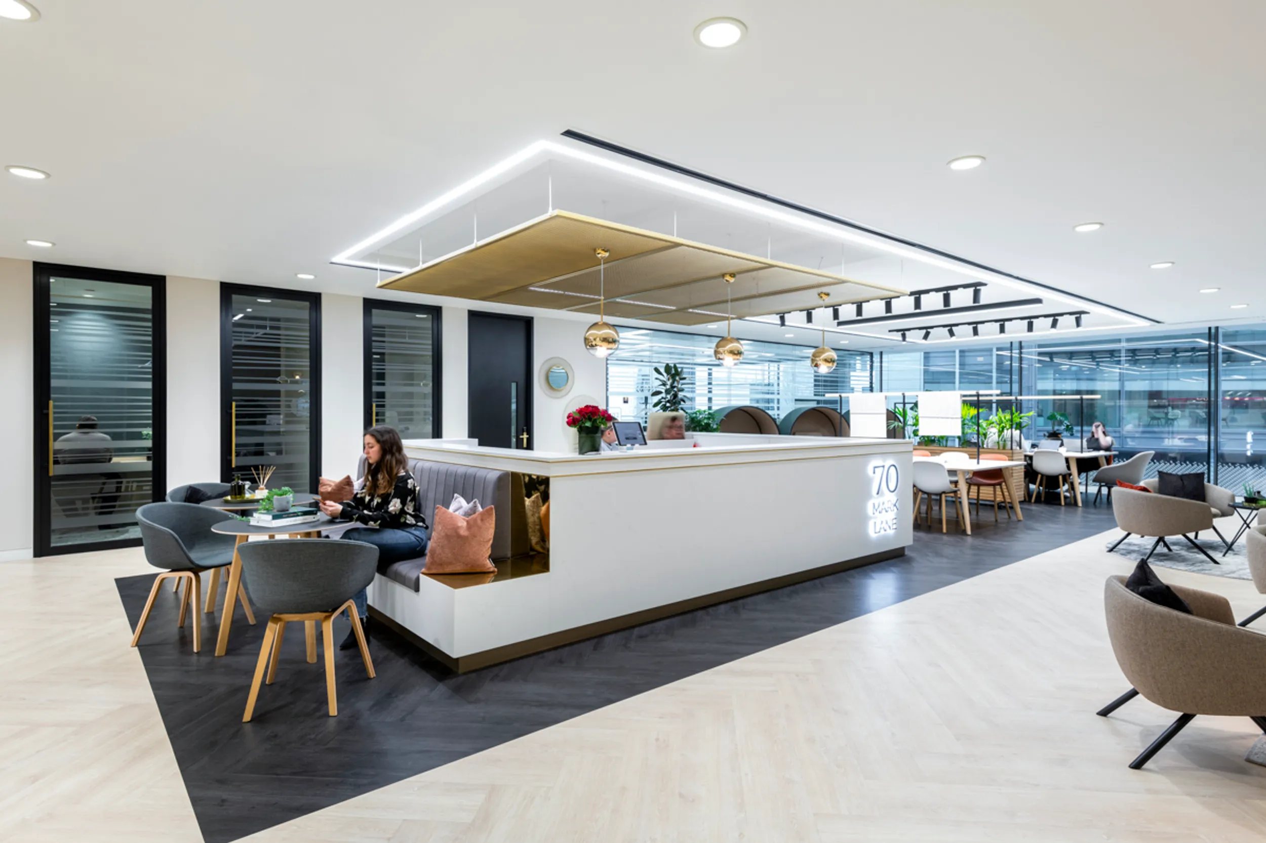 Area Orega Office Curator SMALL 10