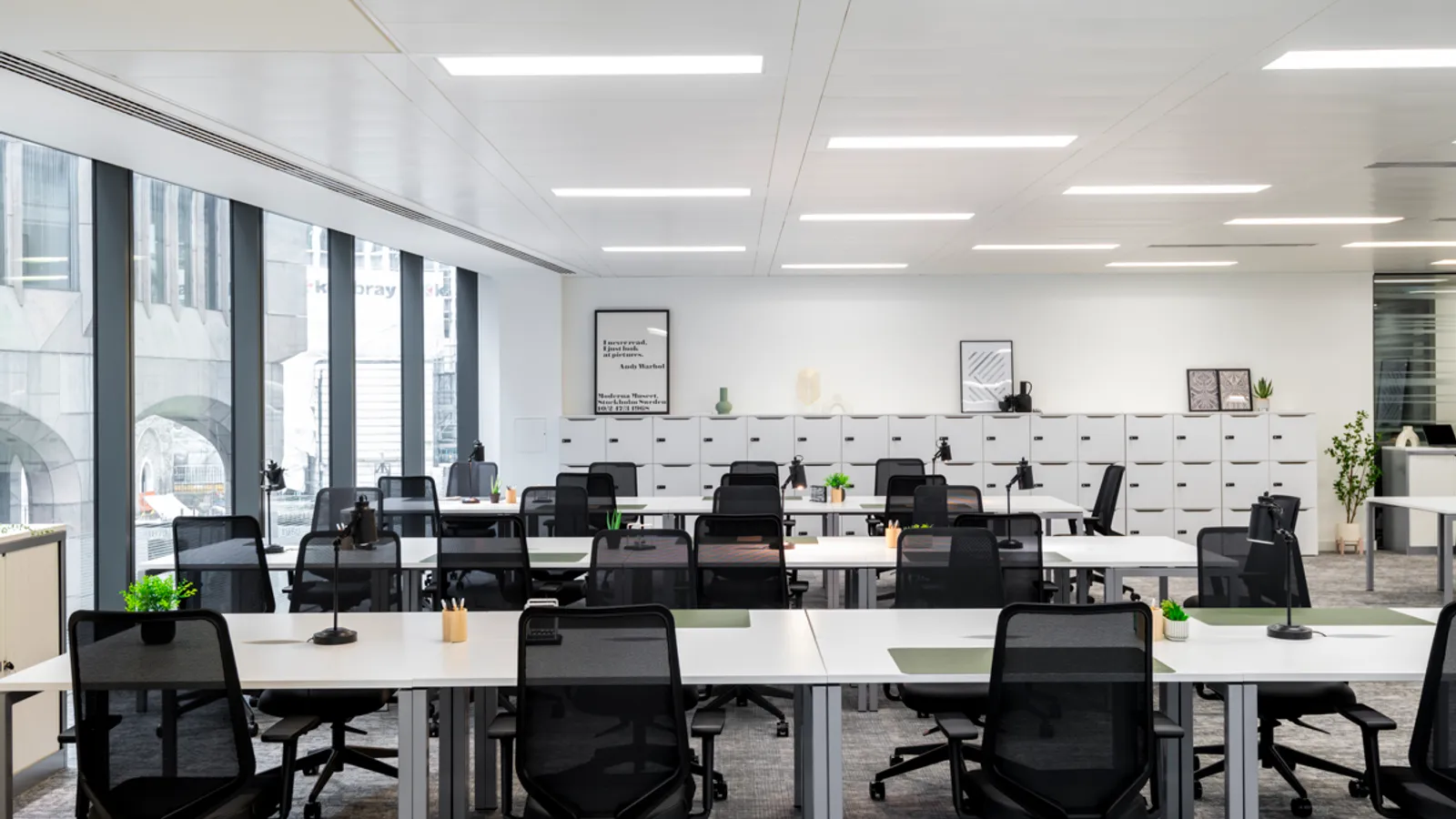 Area Orega Office Curator SMALL 25