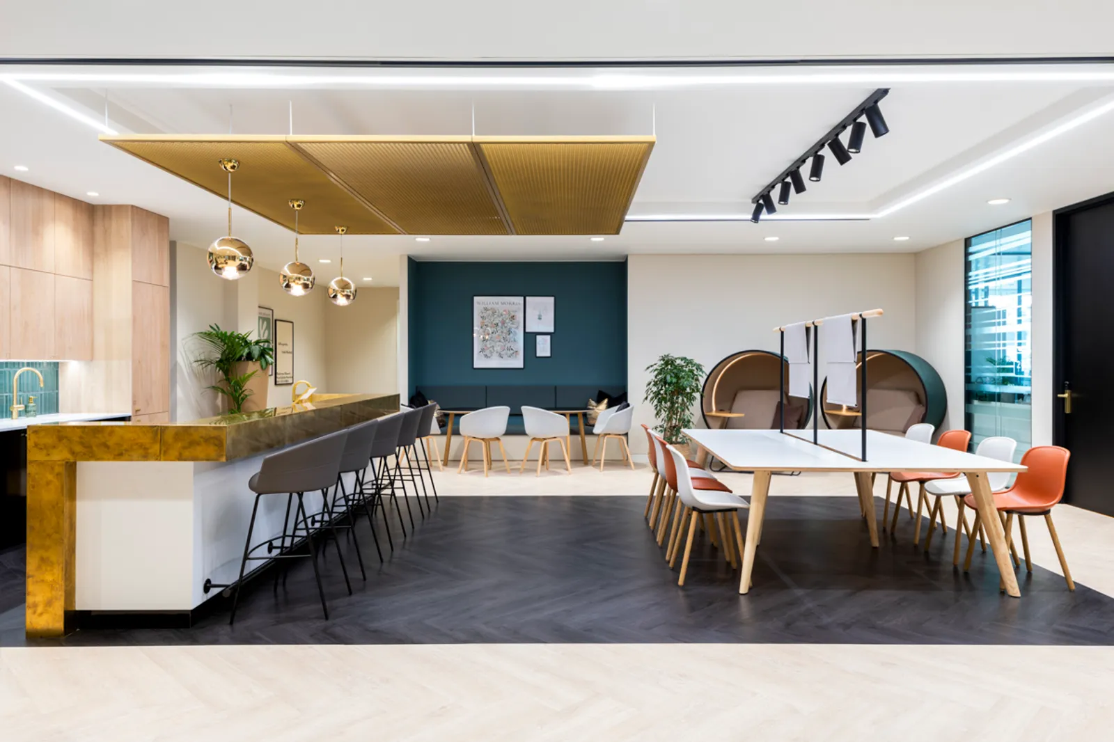 Area Orega Office Curator SMALL 27