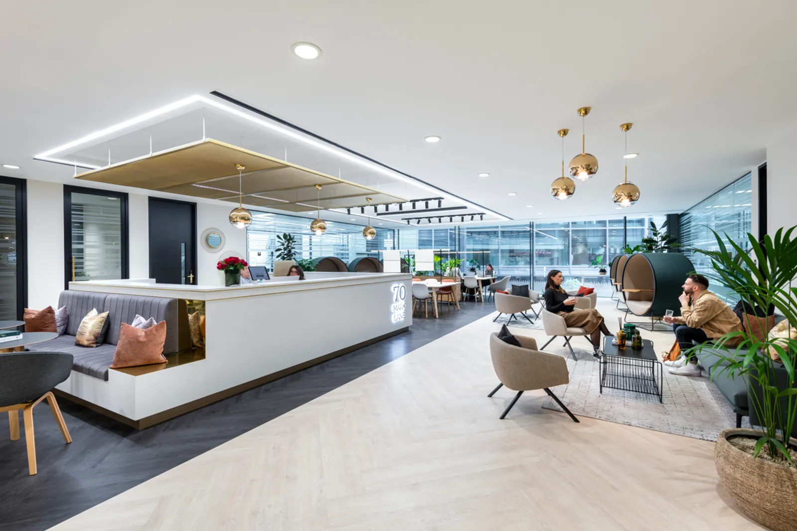 Area Orega Office Curator SMALL 9