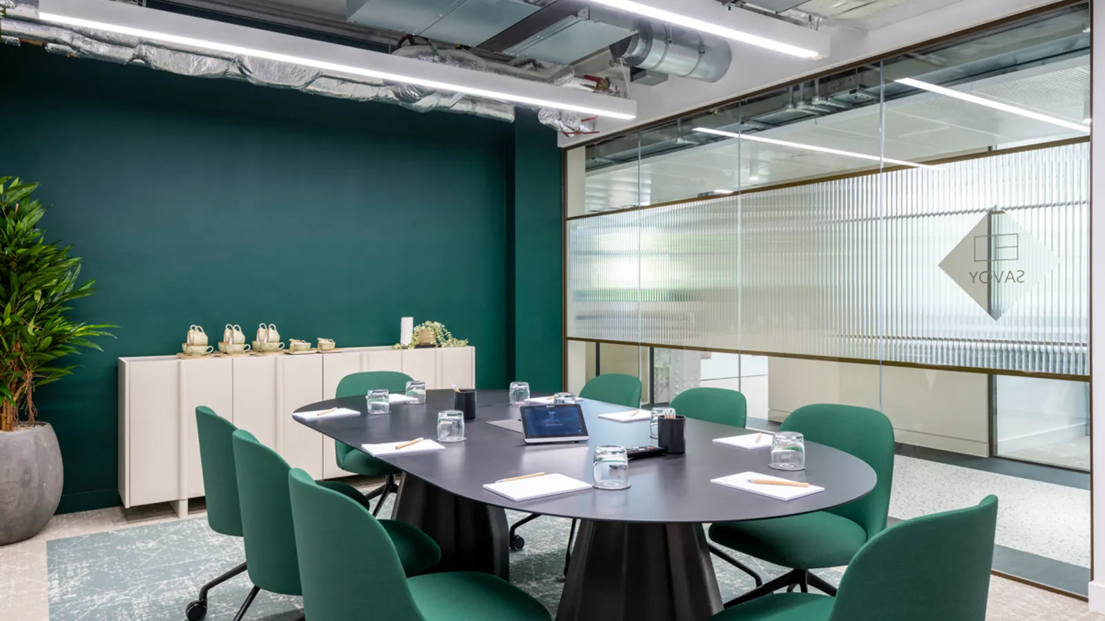 Area Orega Strand Office Curator SMALL 22