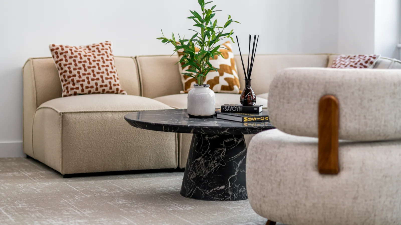 Area Orega Strand Office Curator SMALL 26