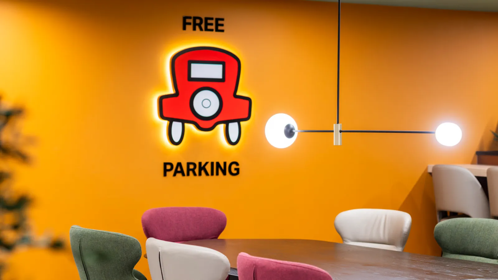 AREA O Si T Office Curator SMALL 22