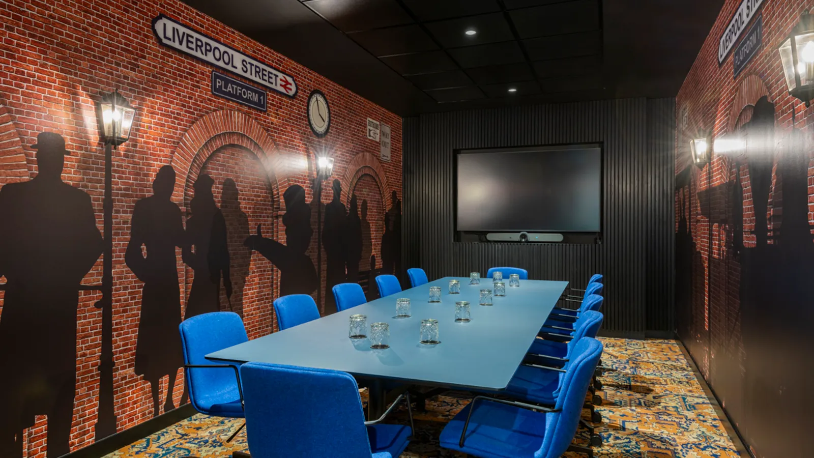 AREA O Si T Office Curator SMALL 36