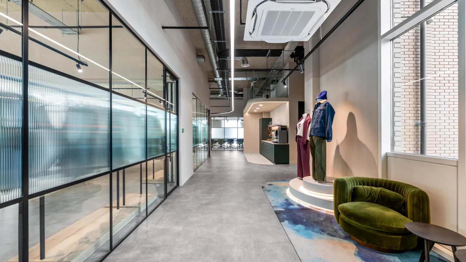 Area Poeticgem Office Curator SMALL 23