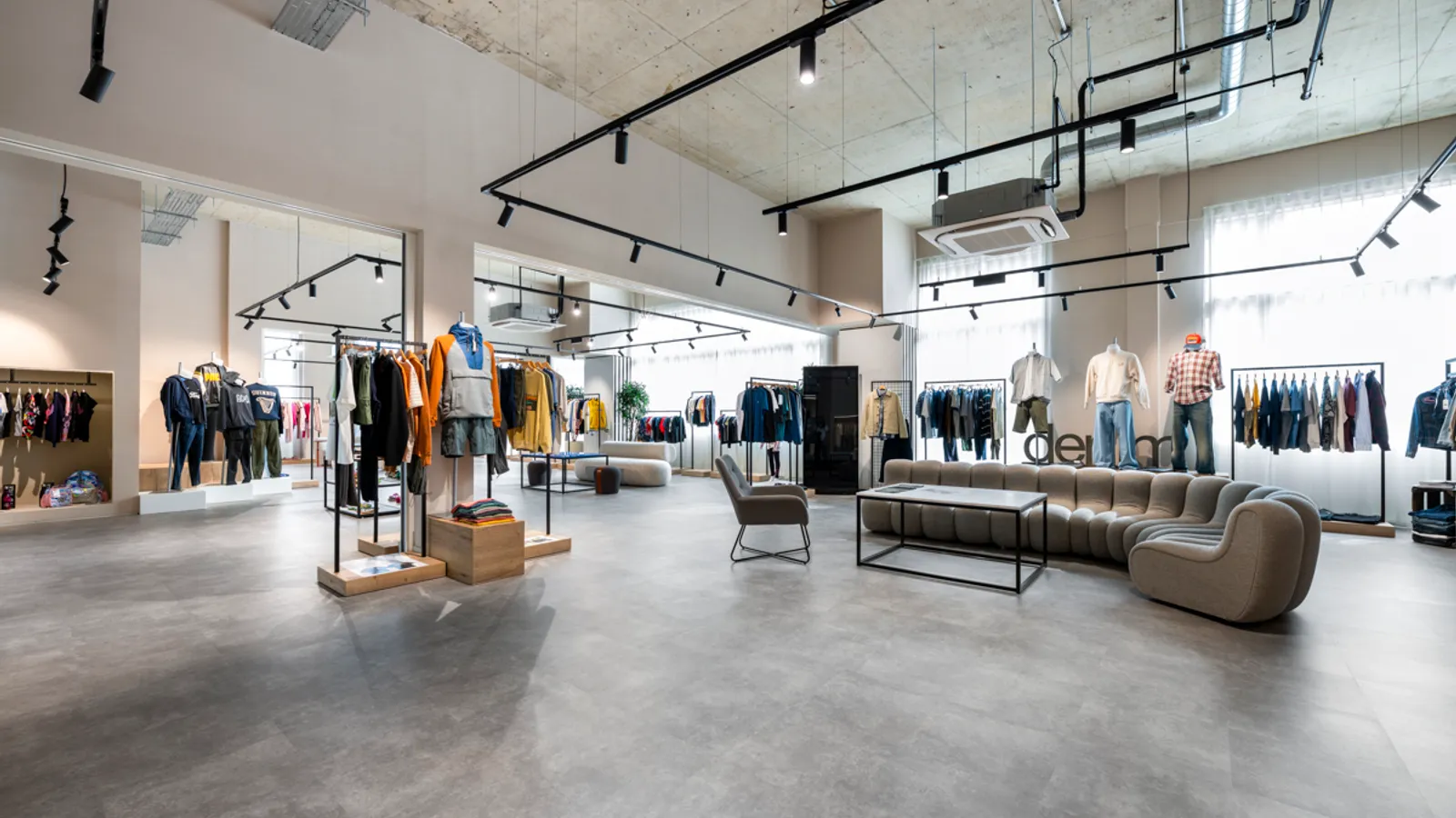 Area Poeticgem Office Curator SMALL 25