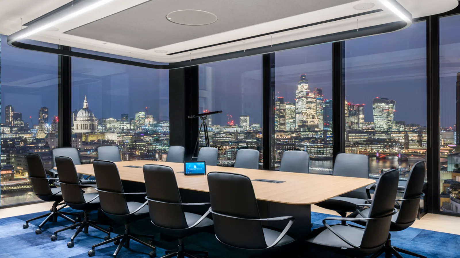 Area Veson Office Curator LARGE 4