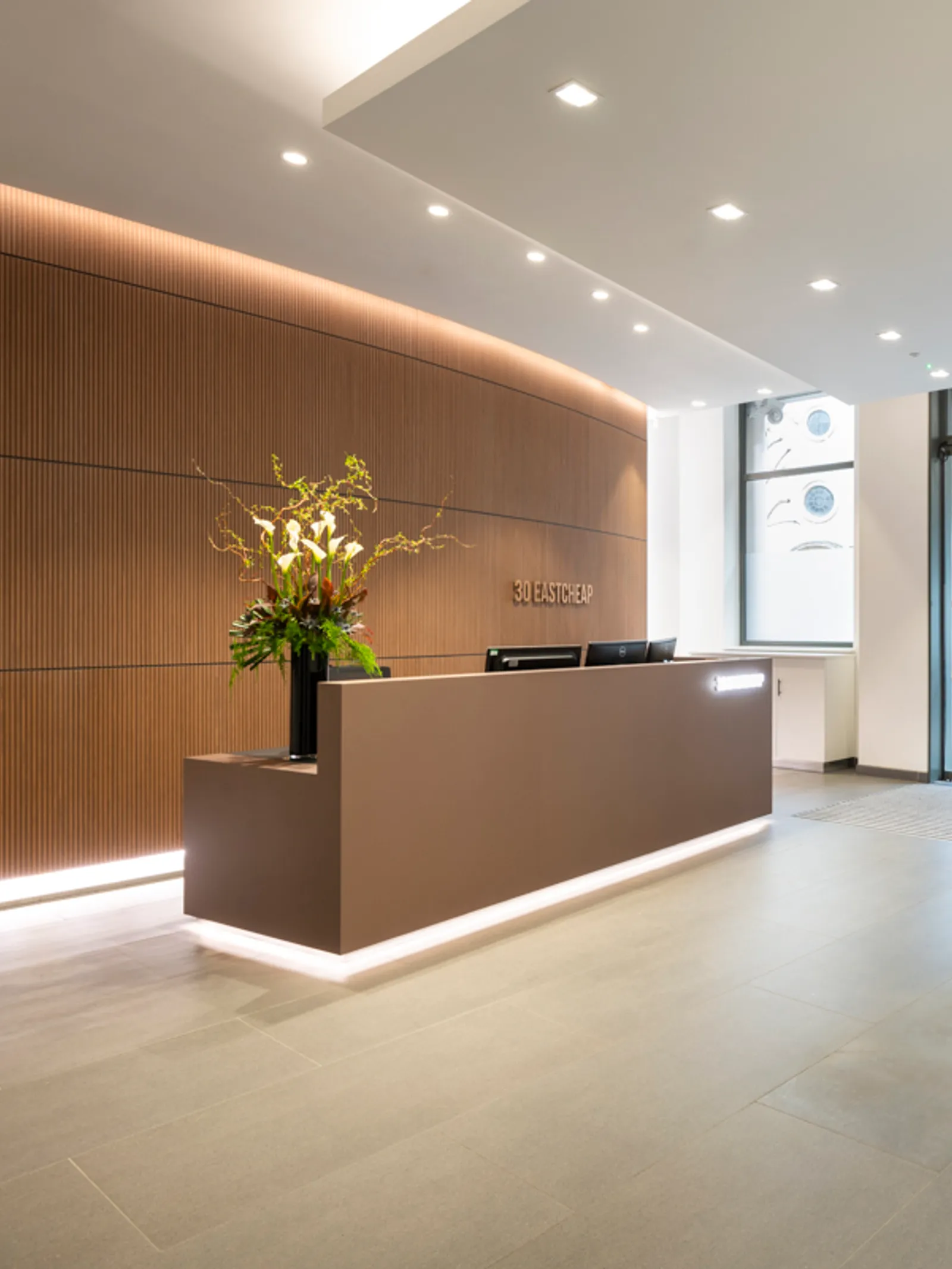 Area Zima Office Curator SMALL 9