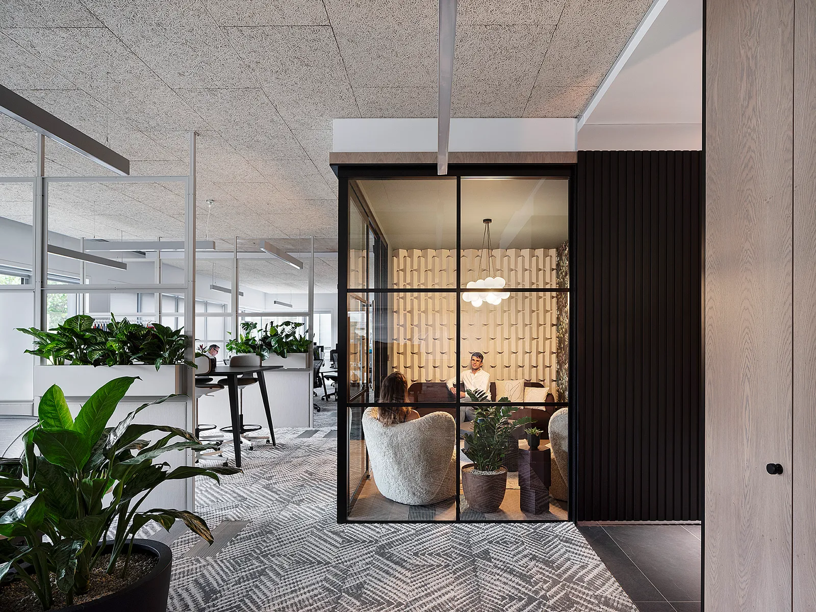 Fourfront Group London Bridge Henry Woide 0968