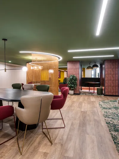 Scaling your co working space Header