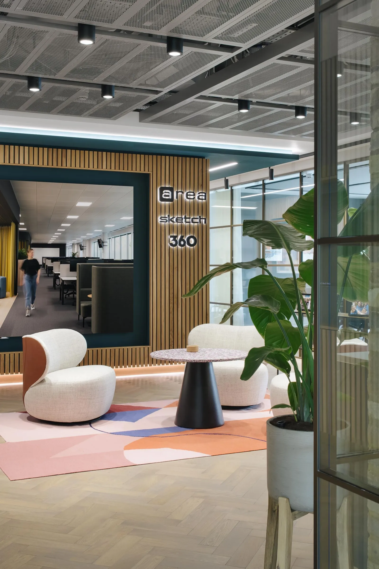 Web Area Windsor photo by Tom Bird 11