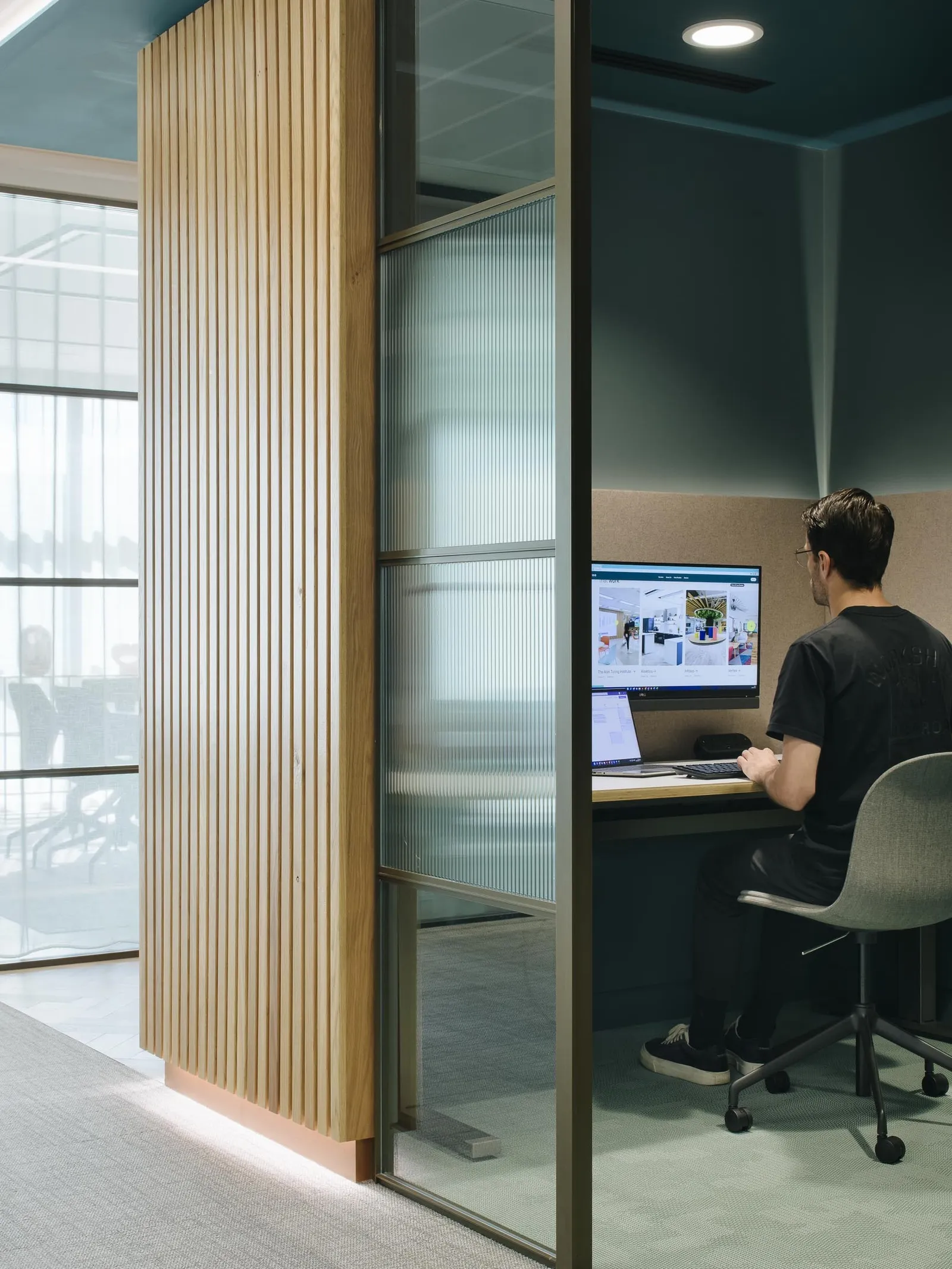 Web Area Windsor photo by Tom Bird 21