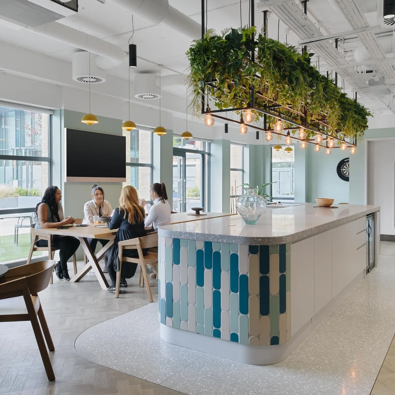 Web Area Windsor photo by Tom Bird 45