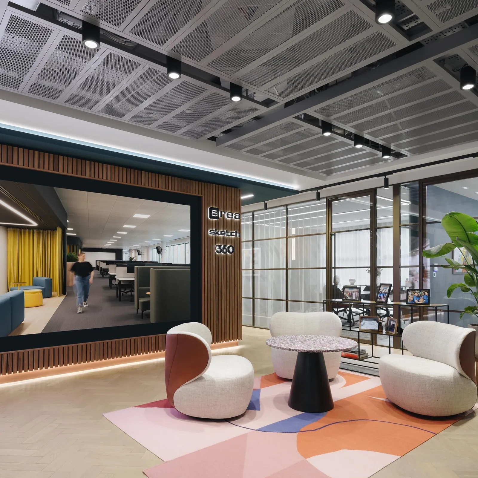 Web Area Windsor photo by Tom Bird 5